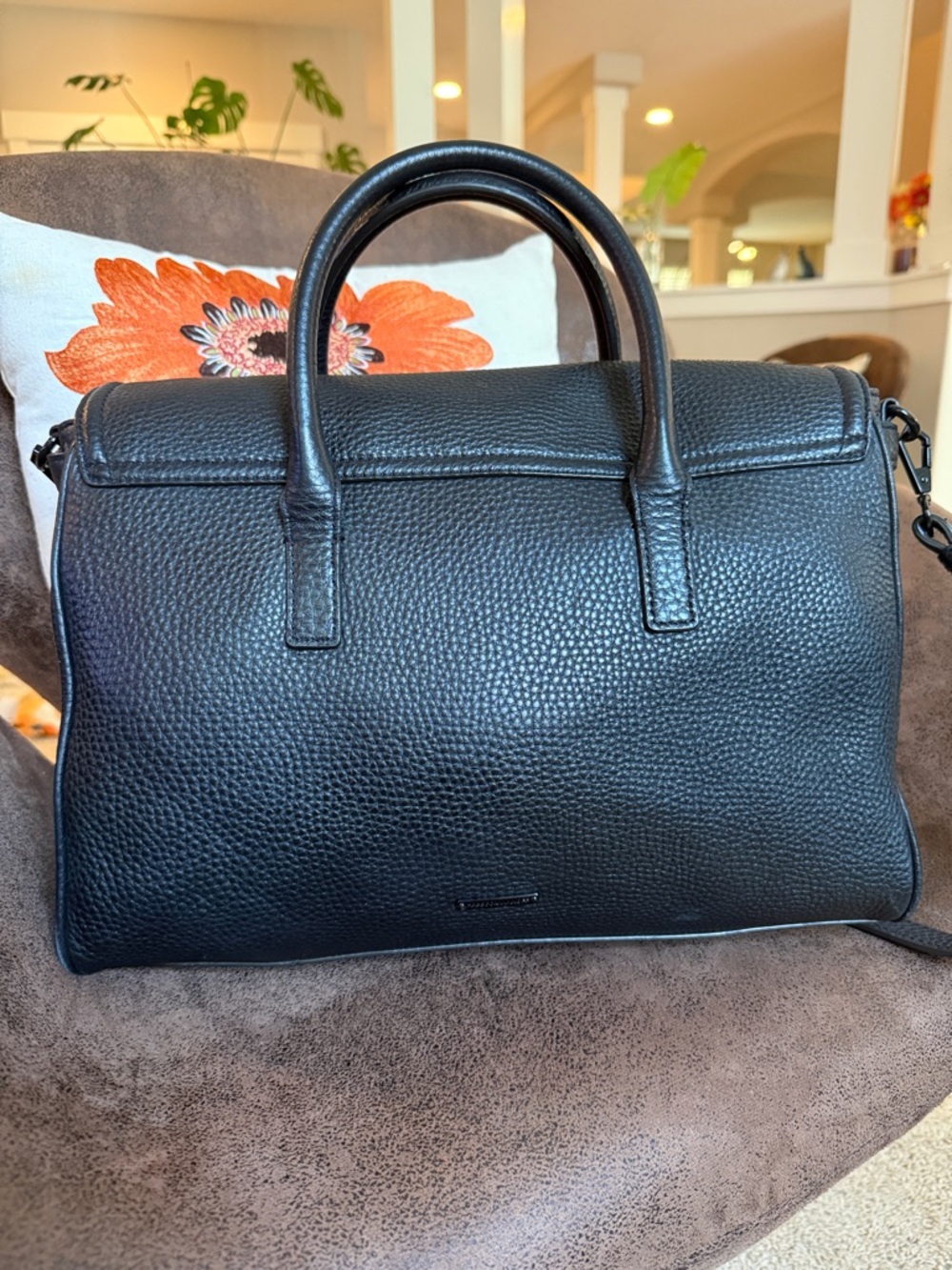 REBECCA MINKOFF SATCHEL BAG  JULES BLK ON BLK LEATHER & HARDWARE w/STRAP EUC - Picture 6 of 17